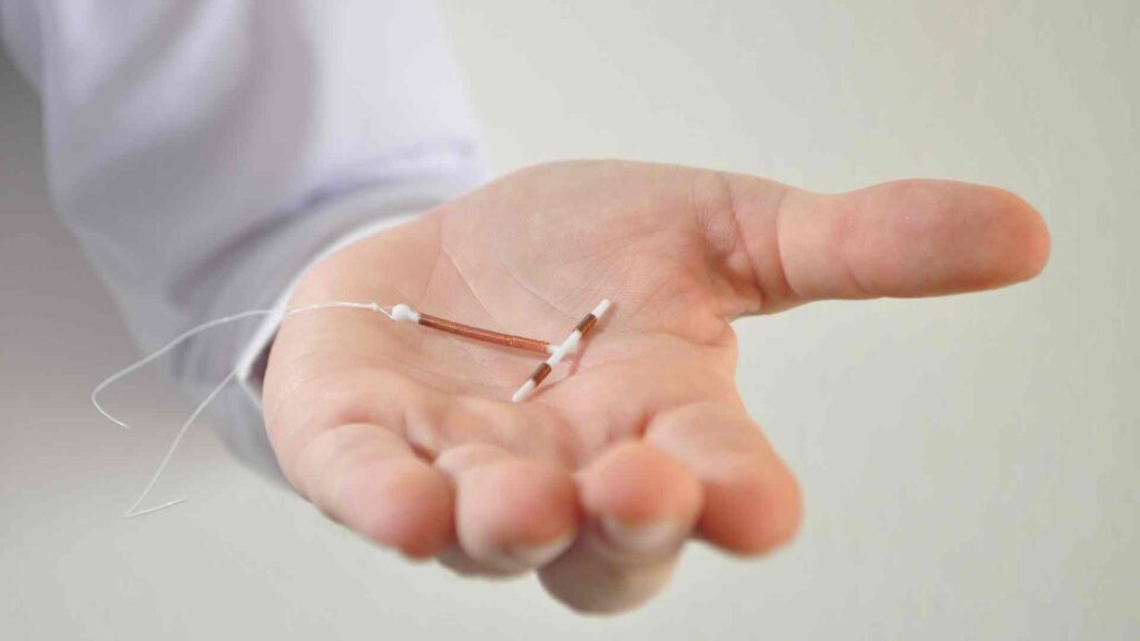 can contraception treatment regulate periods